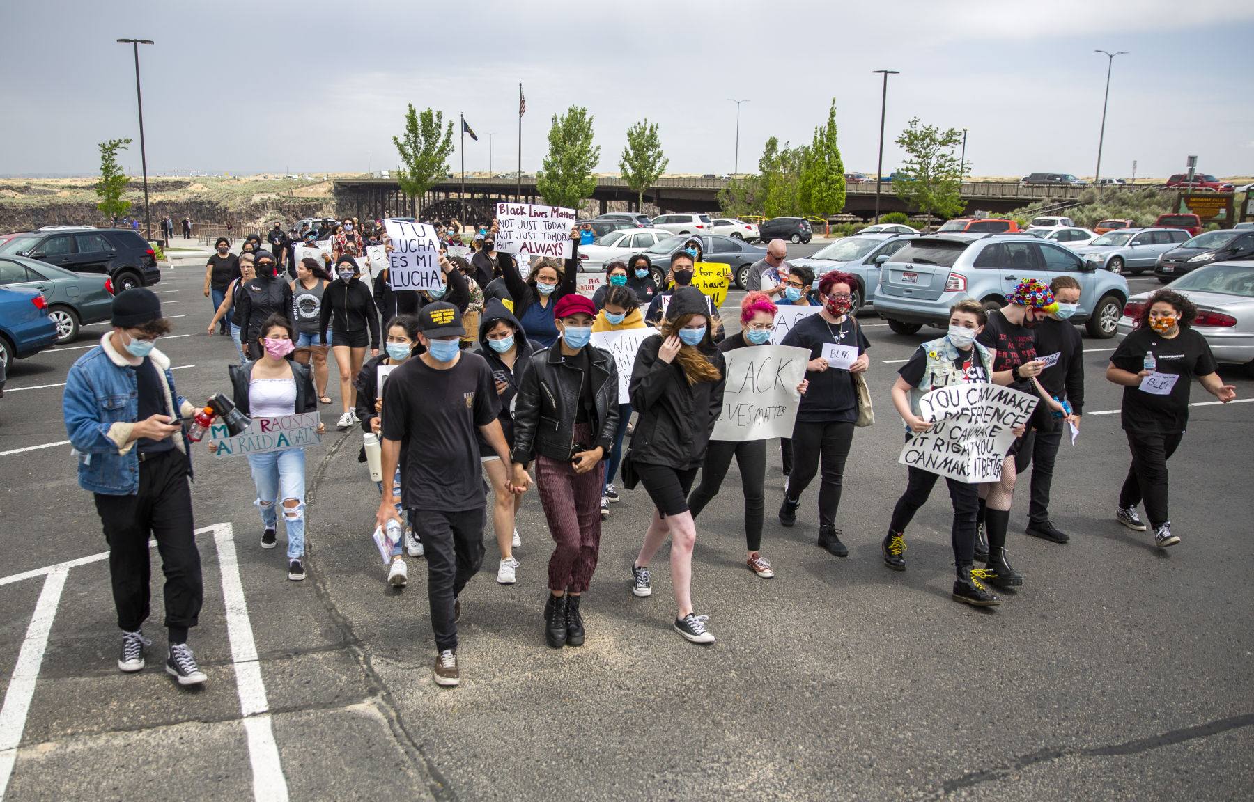 Citizens gather to protest police brutality
